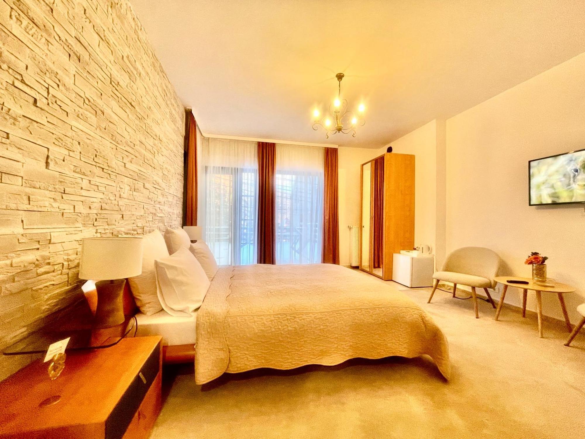 Hotel Vila Terase Sinaia Esterno foto